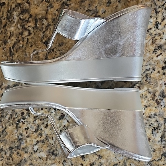 Bcbgeneration wedges 7 1/2 - Picture 5 of 7